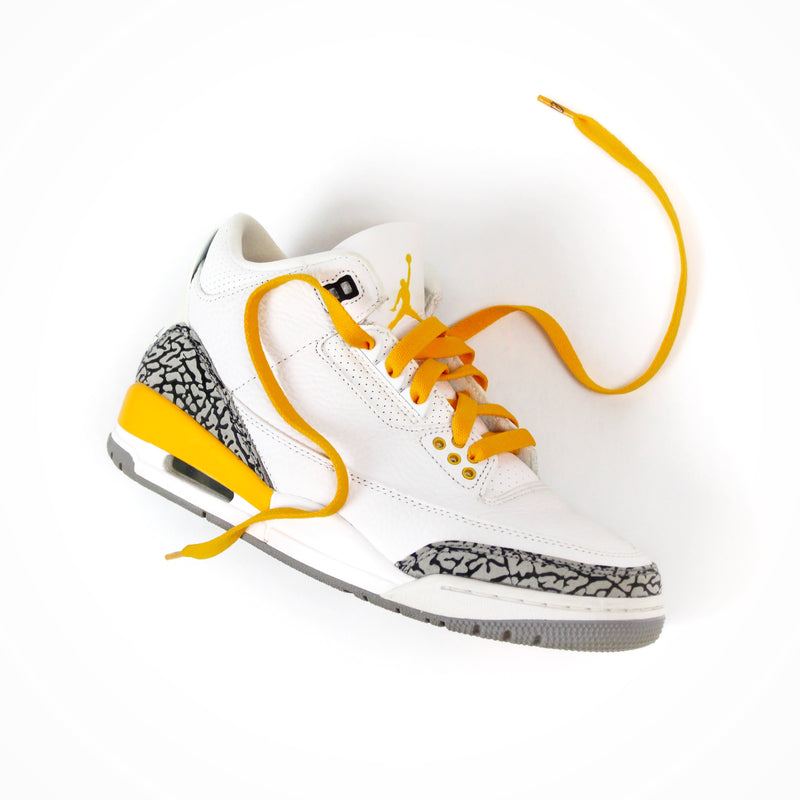 Looped Laces Union Gold flat shoelaces tied in a single Air Jordan 3 Orange Laser sneaker